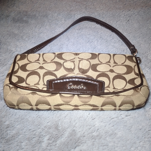 Coach Handbags - Coach Wristlet Wallet